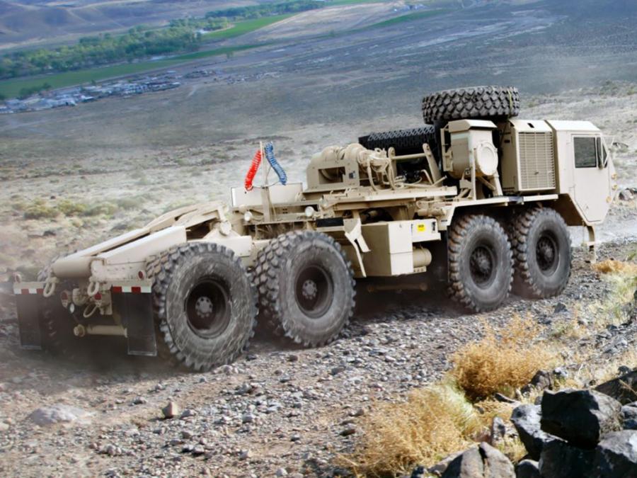  Oshkosh HEMTT A4 Tractor 2011 года  (фото 2 из 2)